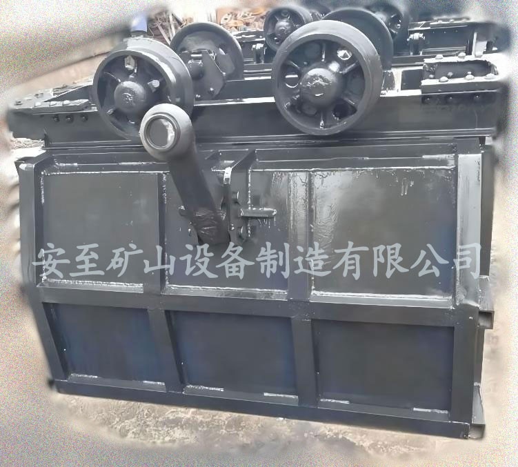 MCC2-6曲軌側(cè)卸式礦車(chē)